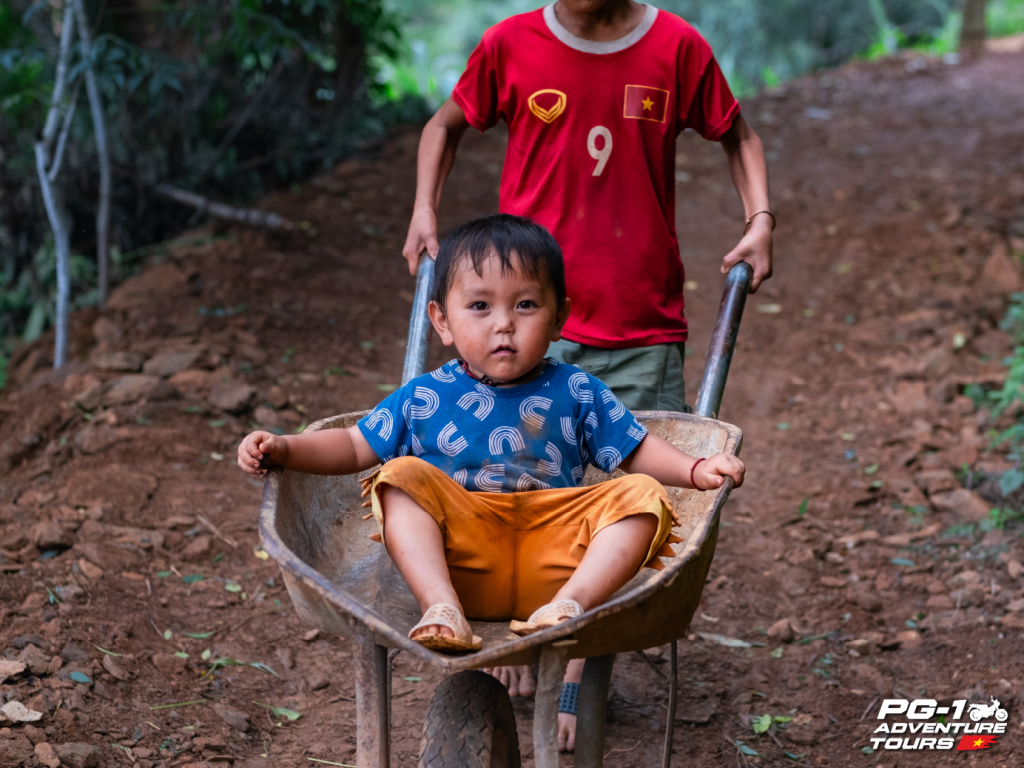 North Vietnam Motorbike Tours: Hanoi To Ba Be in 9 Engaging Days 3 Mai Chau to Nghia Lo Motorbike Route